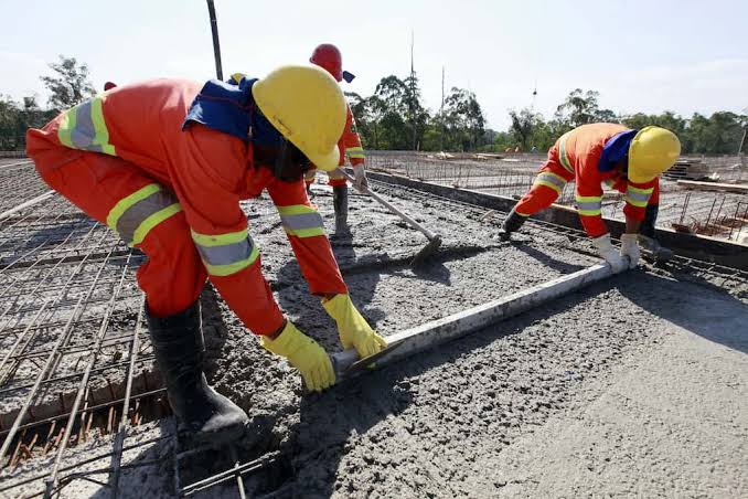 Site pouring of concrete slab